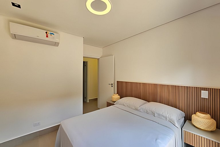 Casa Pé na Areia em Maresias | 4 Suítes e Piscina Privada