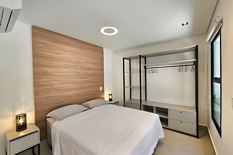 Casa Pé na Areia em Maresias | 4 Suítes e Piscina Privada