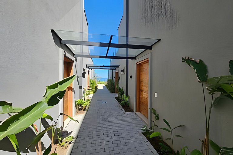 Casa Pé na Areia em Maresias | 4 Suítes e Piscina Privada