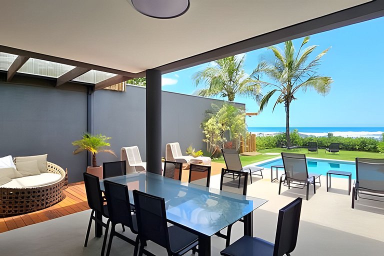 Casa 4 Suítes em Camburi | Piscina com Vista para o Mar