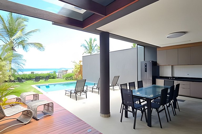 Casa 4 Suítes em Camburi | Piscina com Vista para o Mar