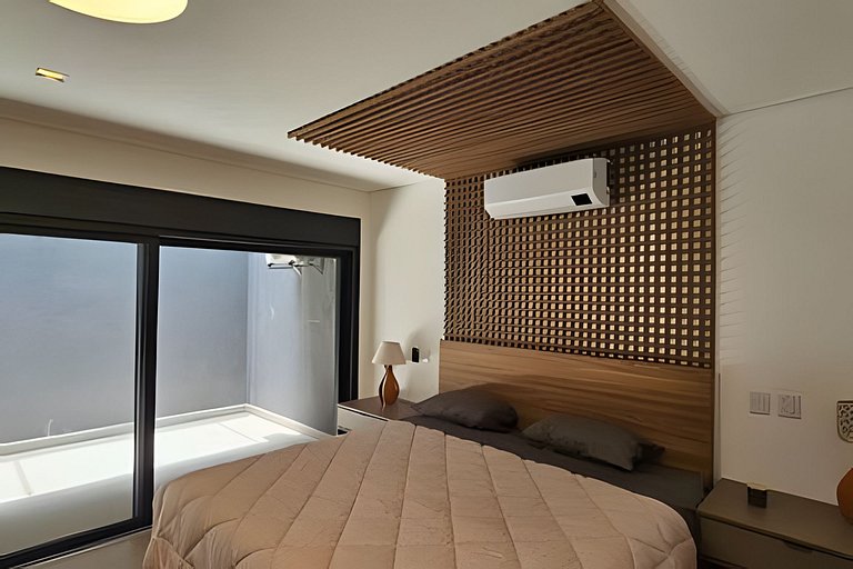 Casa 4 Suítes em Camburi | Piscina com Vista para o Mar