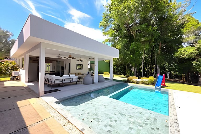 Casa 5 Qts na Reserva Guaratuba | Piscina, Sauna & Ar