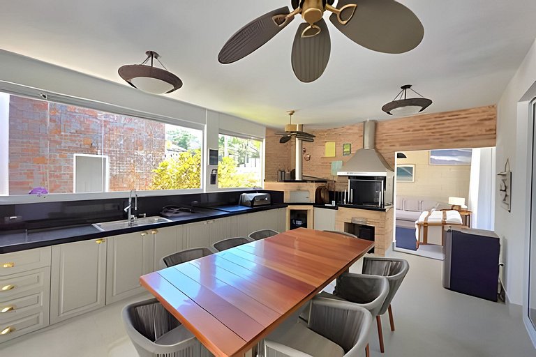 Casa 5 Qts na Reserva Guaratuba | Piscina, Sauna & Ar