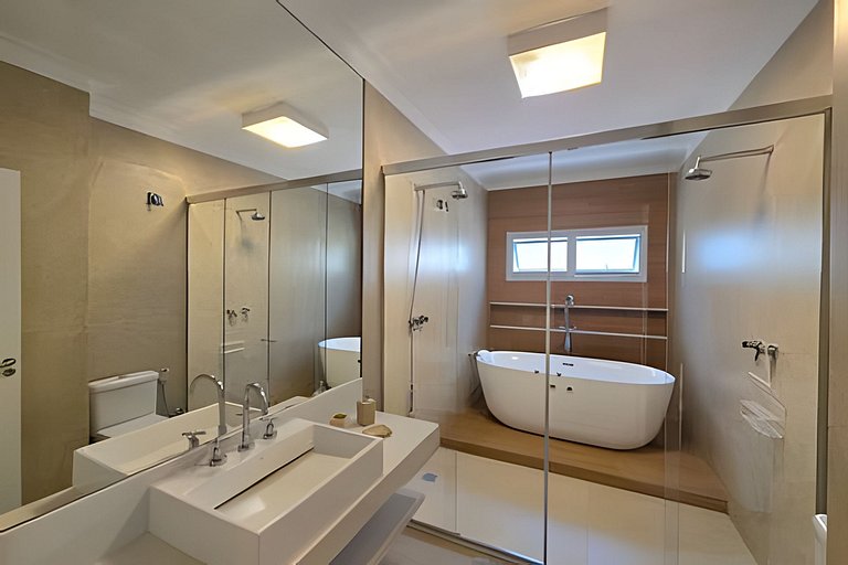 Casa 5 Qts na Reserva Guaratuba | Piscina, Sauna & Ar