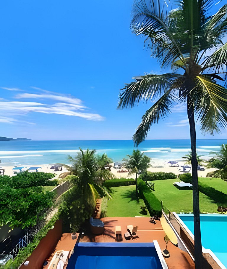 Villa de Luxo em Maresias | Acesso Privado à Praia e Piscina