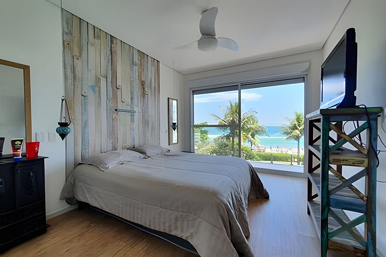 Villa de Luxo em Maresias | Acesso Privado à Praia e Piscina