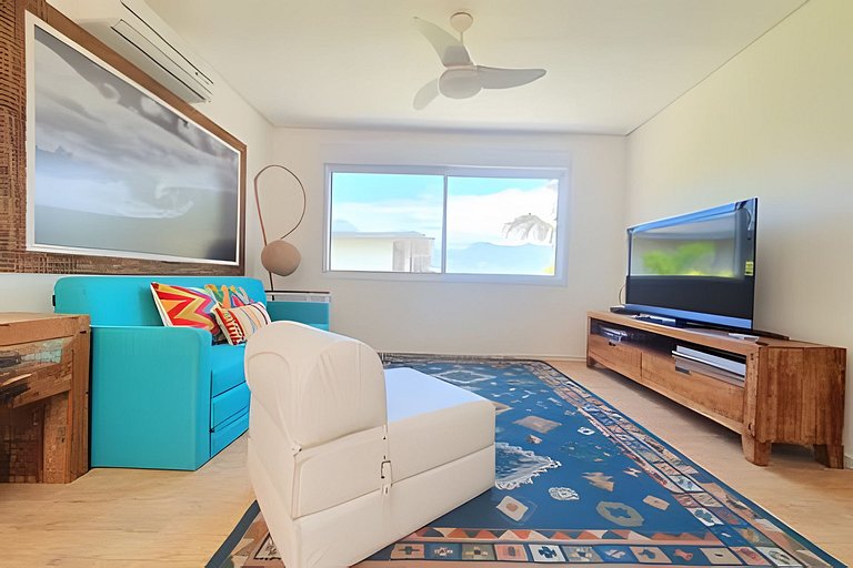 Villa de Luxo em Maresias | Acesso Privado à Praia e Piscina