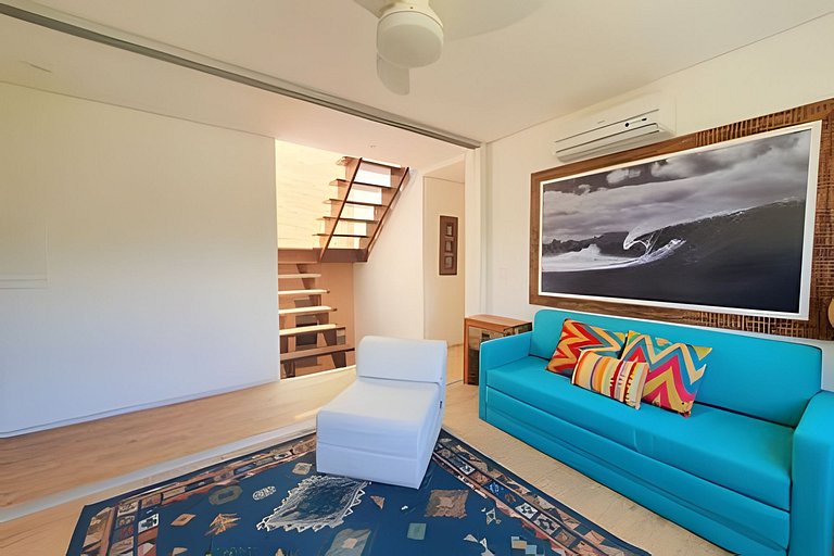 Villa de Luxo em Maresias | Acesso Privado à Praia e Piscina