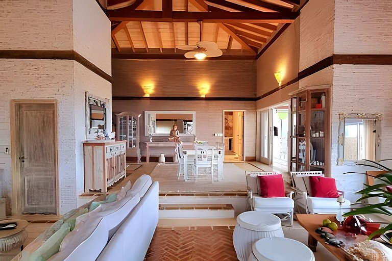 Casa com Vista Panorâmica do Mar em Ilhabela | 4 Suítes