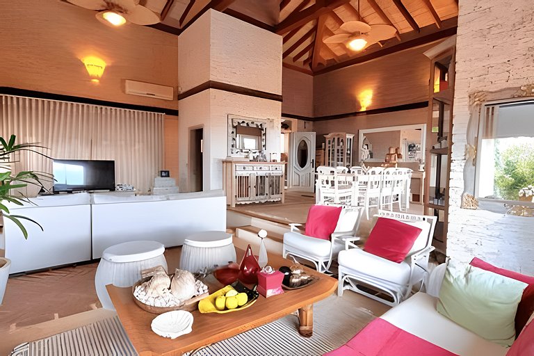 Casa com Vista Panorâmica do Mar em Ilhabela | 4 Suítes