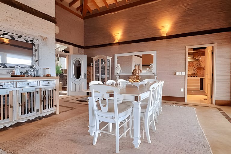 Casa com Vista Panorâmica do Mar em Ilhabela | 4 Suítes