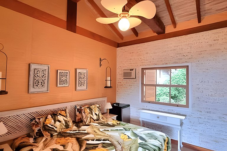 Casa com Vista Panorâmica do Mar em Ilhabela | 4 Suítes