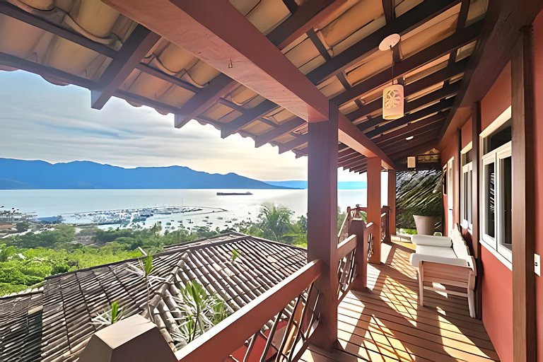 Casa com Vista Panorâmica do Mar em Ilhabela | 4 Suítes