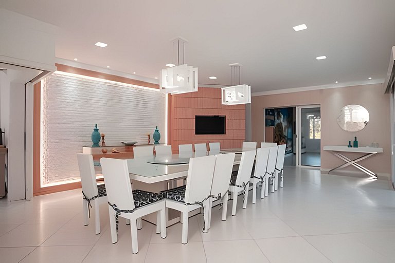 Casa c/ Piscina Pé na Areia em Guaratuba | 8 Suítes