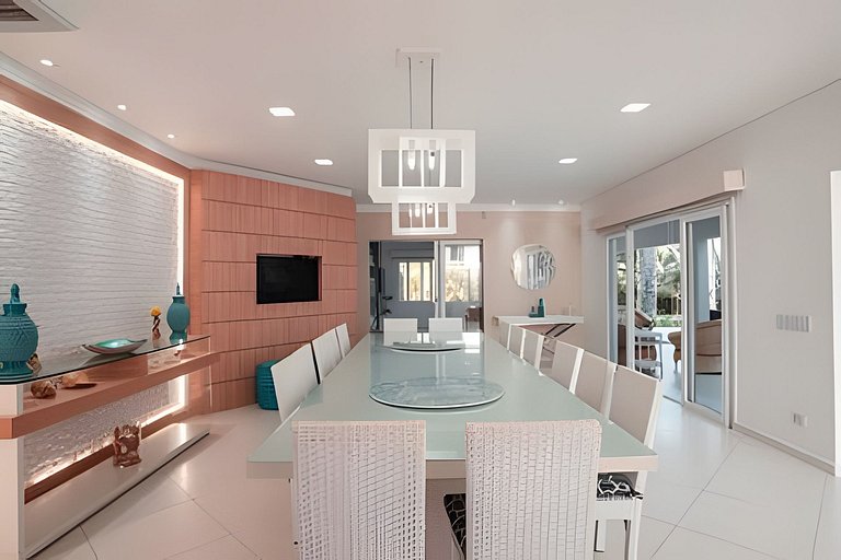 Casa c/ Piscina Pé na Areia em Guaratuba | 8 Suítes