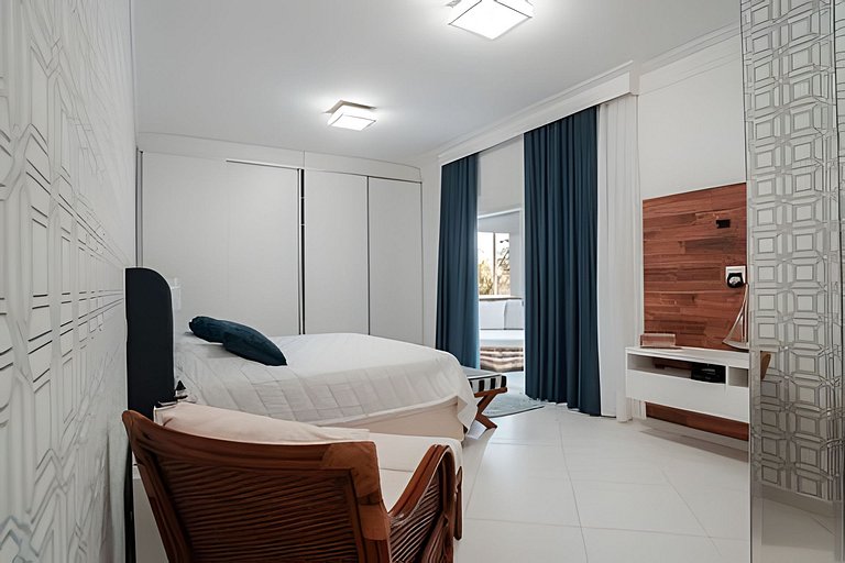 Casa c/ Piscina Pé na Areia em Guaratuba | 8 Suítes