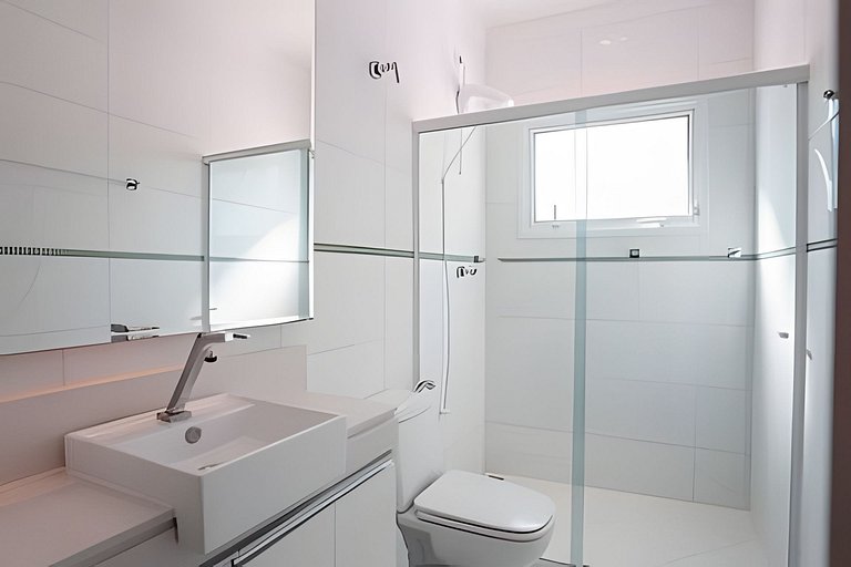 Casa c/ Piscina Pé na Areia em Guaratuba | 8 Suítes