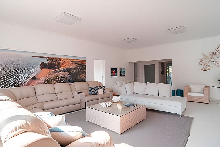 Casa c/ Piscina Pé na Areia em Guaratuba | 8 Suítes