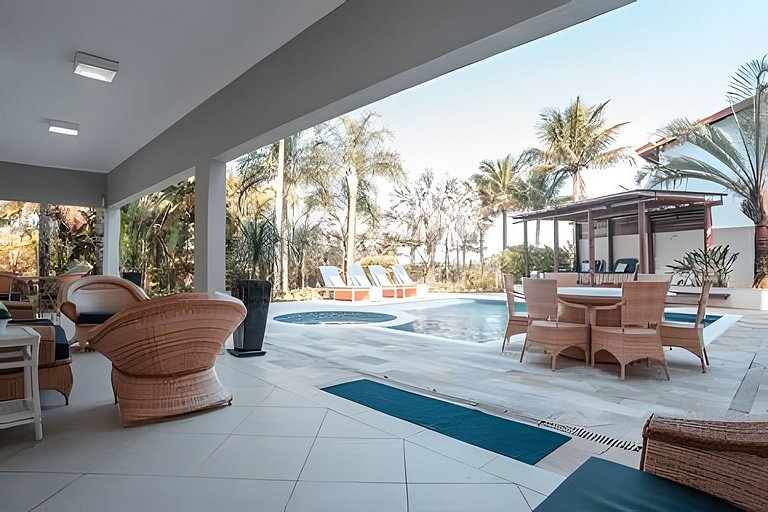 Casa c/ Piscina Pé na Areia em Guaratuba | 8 Suítes