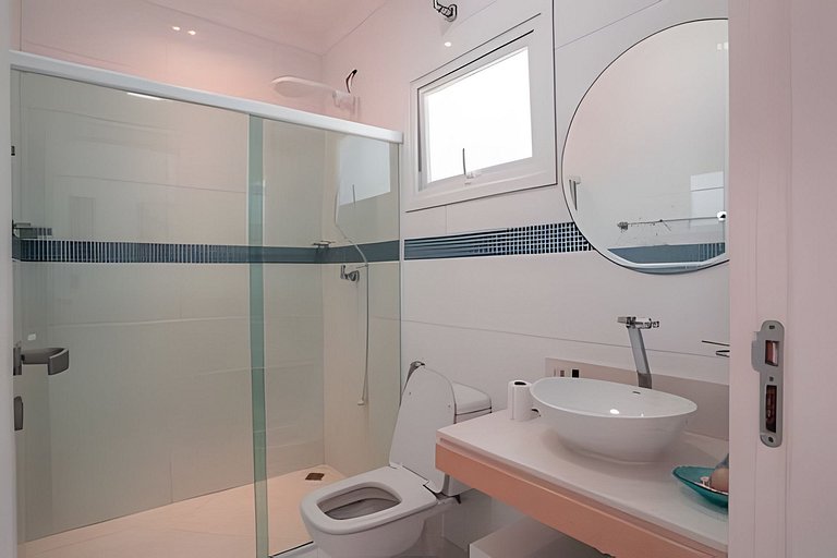 Casa c/ Piscina Pé na Areia em Guaratuba | 8 Suítes