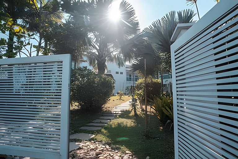 Casa c/ Piscina Pé na Areia em Guaratuba | 8 Suítes