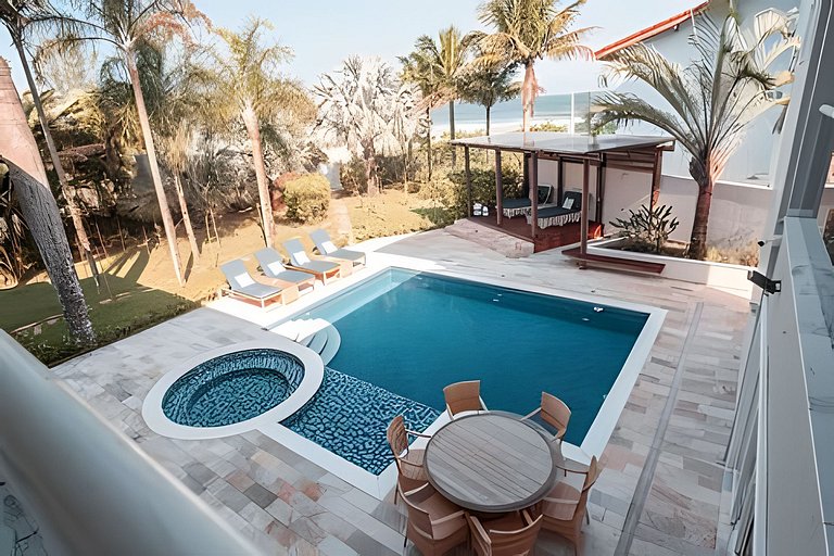 Casa c/ Piscina Pé na Areia em Guaratuba | 8 Suítes