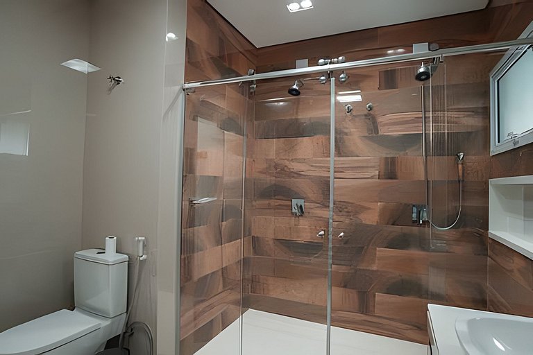 Casa c/ Piscina Pé na Areia em Guaratuba | 8 Suítes