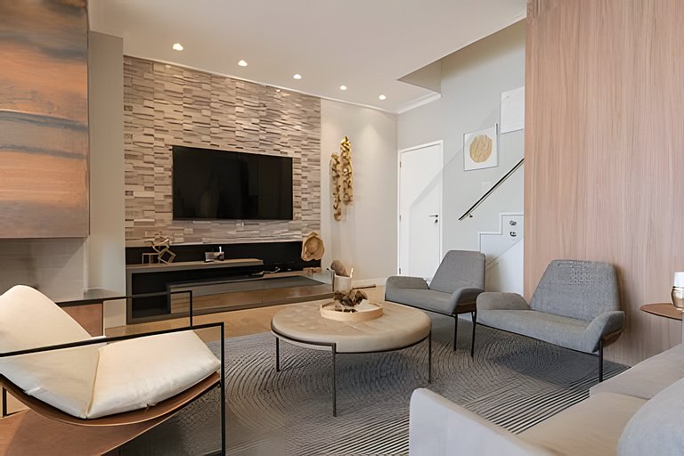 Duplex de Luxo no Coração de Capivari | 5 Quartos