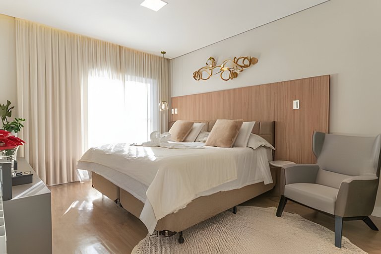 Duplex de Luxo no Coração de Capivari | 5 Quartos