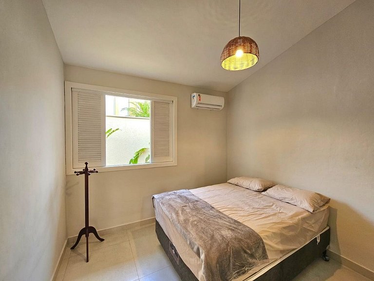 Casa Juquehy 50m da Praia ao Lado do Badauê | 8 Pessoas