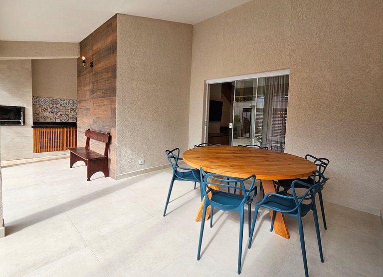 Casa Juquehy 50m da Praia ao Lado do Badauê | 8 Pessoas