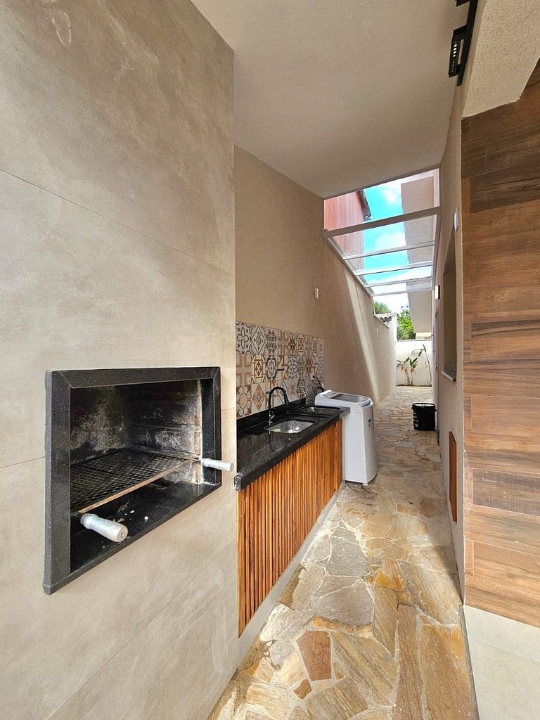 Casa Juquehy 50m da Praia ao Lado do Badauê | 8 Pessoas