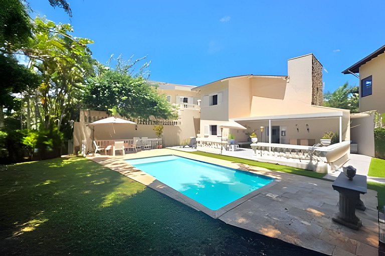 Casa Pé na Areia c/ Piscina em Guaratuba p/ até 10 Pessoas