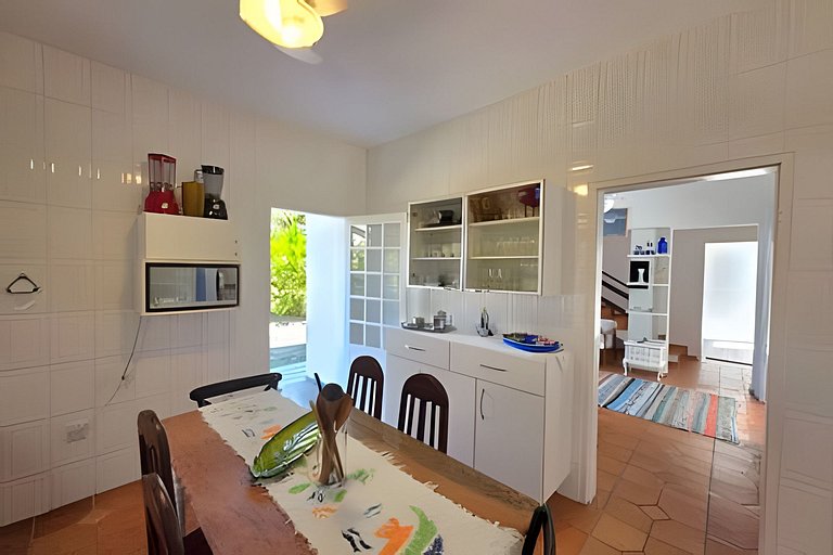 Casa Pé na Areia c/ Piscina em Guaratuba p/ até 10 Pessoas