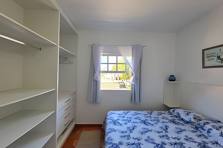 Casa Pé na Areia c/ Piscina em Guaratuba p/ até 10 Pessoas