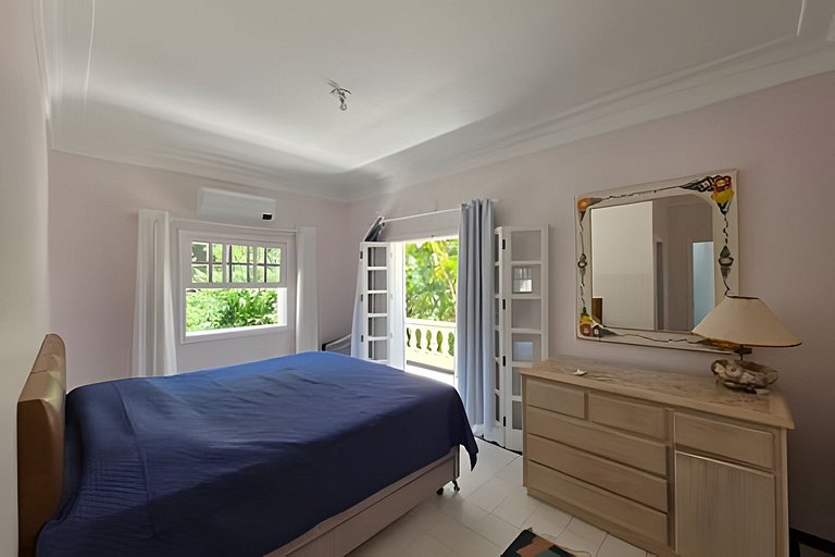 Casa Colonial Frente Mar em Guaratuba | Gramado e Quiosque