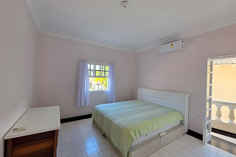 Casa Colonial Frente Mar em Guaratuba | Gramado e Quiosque