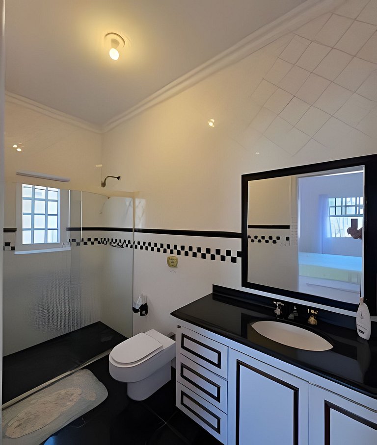 Casa Colonial Frente Mar em Guaratuba | Gramado e Quiosque