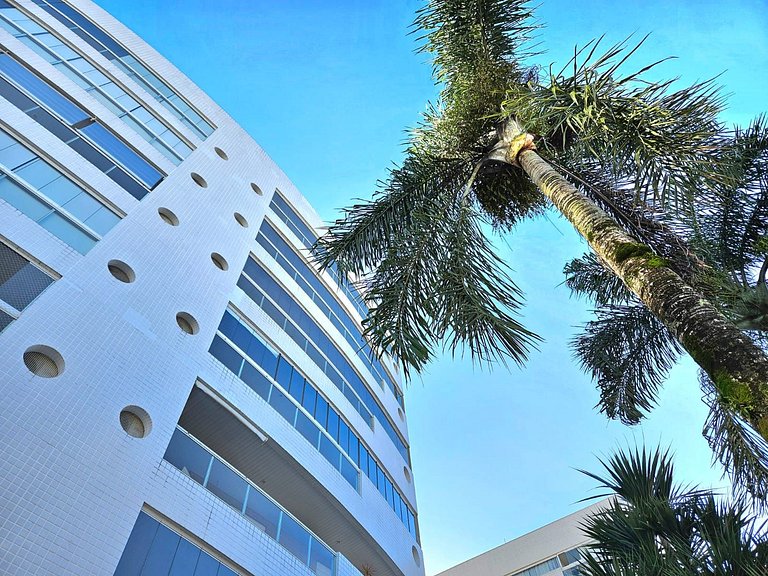 Aluguel de Apto na Riviera (Módulo 7) para 8 Pessoas