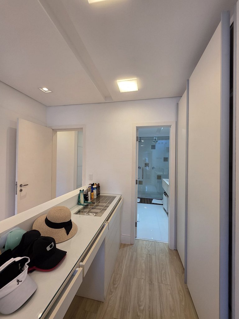 Maresias: Viva o Sonho - Casa Pé na Areia Exclusiva no Condo