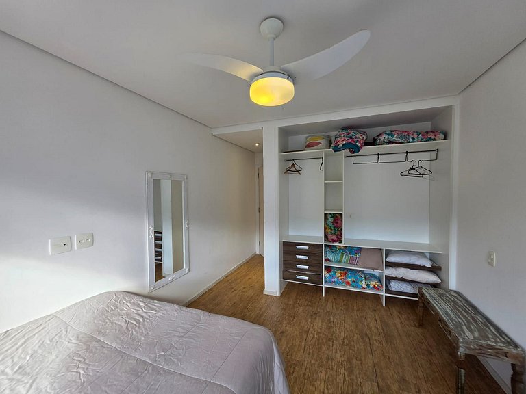 Villa de Luxo em Maresias | Acesso Privado à Praia e Piscina