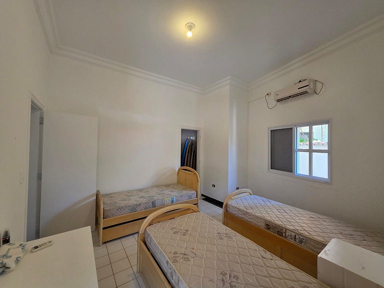 Casa Colonial Frente Mar em Guaratuba | Gramado e Quiosque