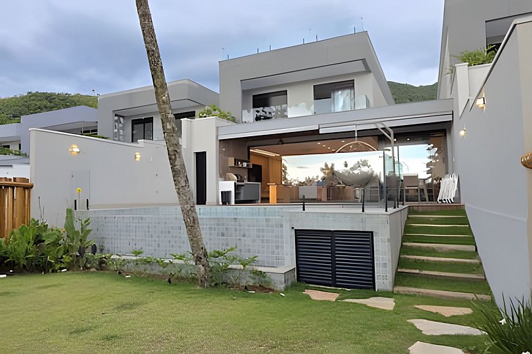 Modernismo Tropical em Toque Toque Pequeno