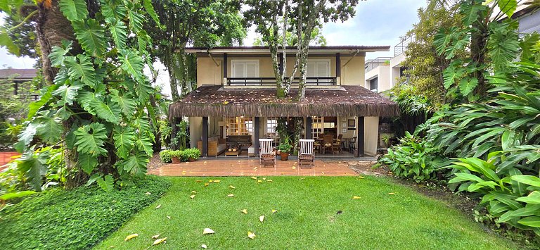 Pé na Areia Juquehy - Vila Nogueira