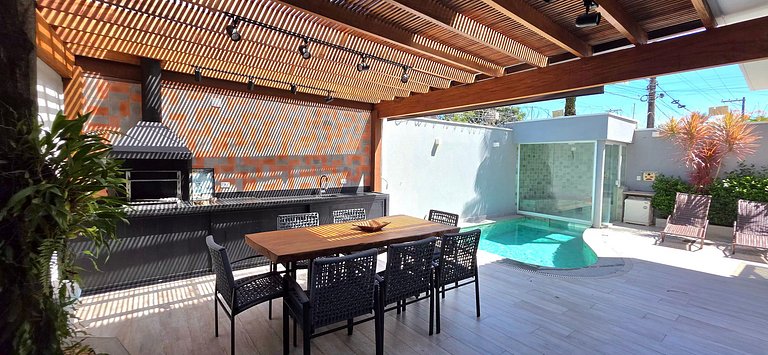 Luxo em Juqueí: Világio Santorini