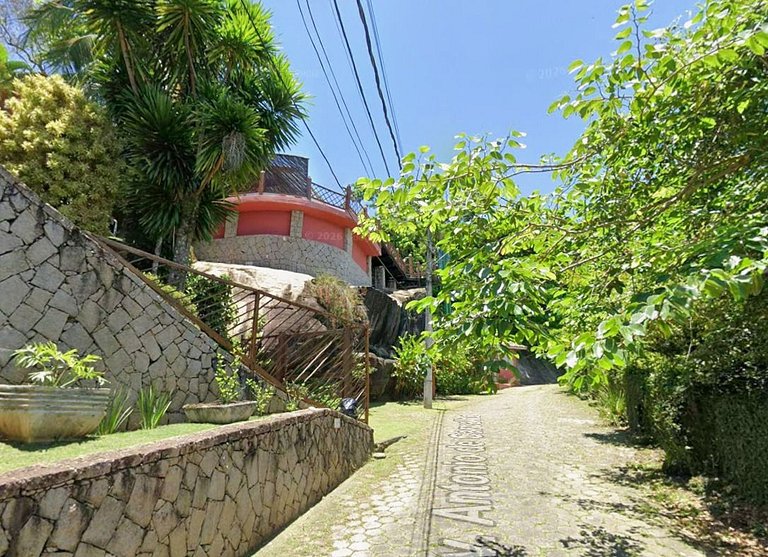 Casa com Vista Panorâmica do Mar em Ilhabela | 4 Suítes