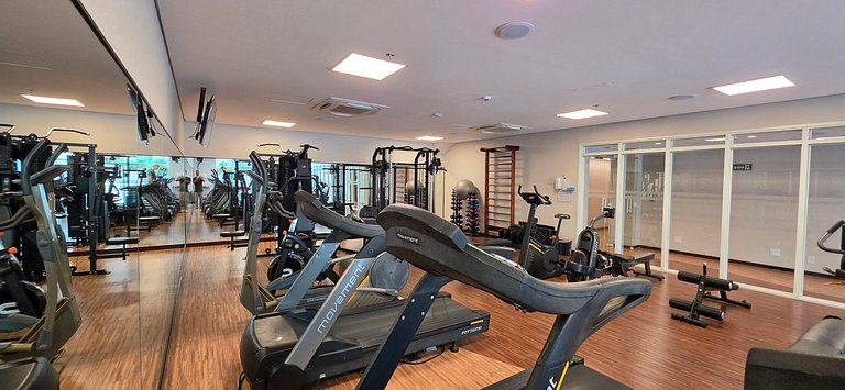 International Plaza Essence