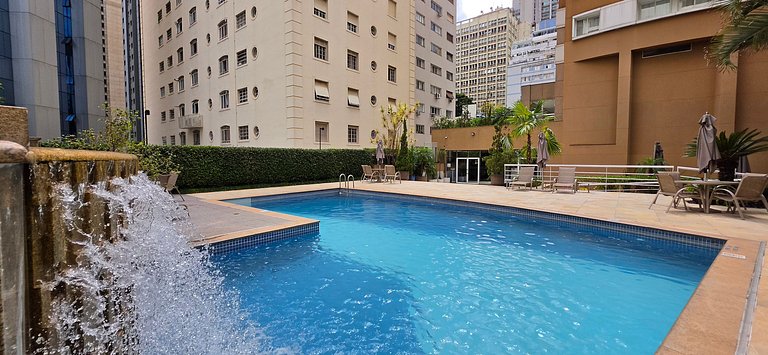 International Plaza Essence