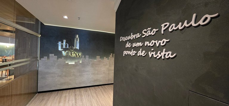 International Plaza Essence